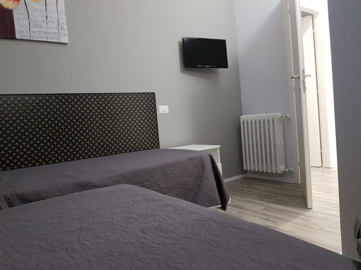 Affittacamere Umberto I Φολίνιο Εξωτερικό φωτογραφία